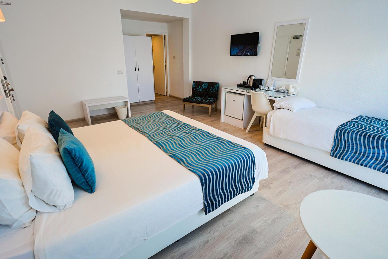 Mikes Kanarium City Hotel ลาร์นาคา ภายนอก รูปภาพ
